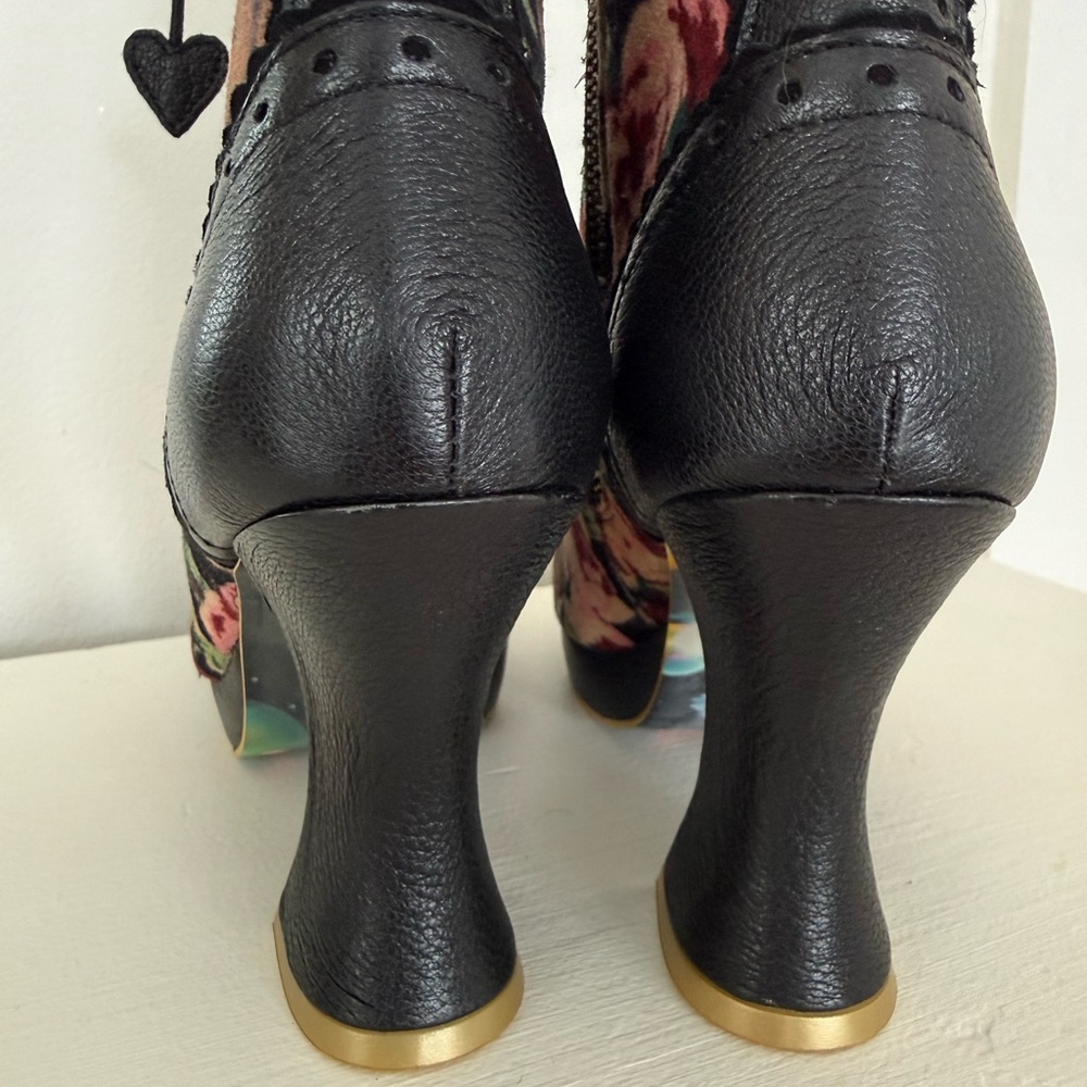 Irregular Choice Victorian style floral rose tapestry lace up bootie heels - Picture 6 of 13